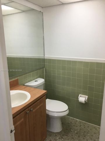 6930 Miami Gardens Drive 1209, Hialeah, FL 33015