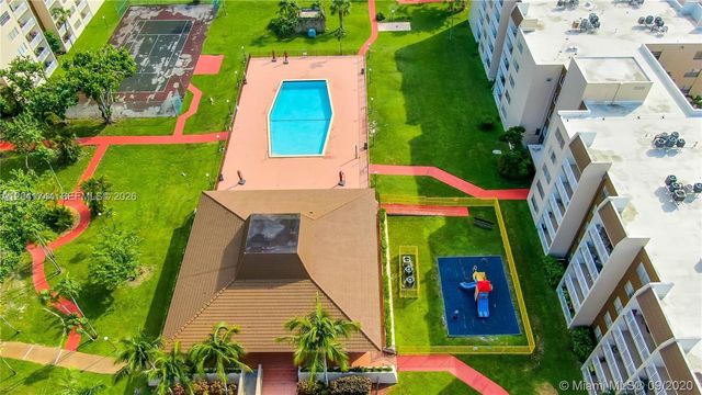 6930 Miami Gardens Drive 1209, Hialeah, FL 33015