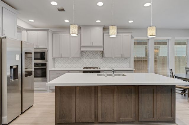 17467 Bayflower, Conroe, TX 77385