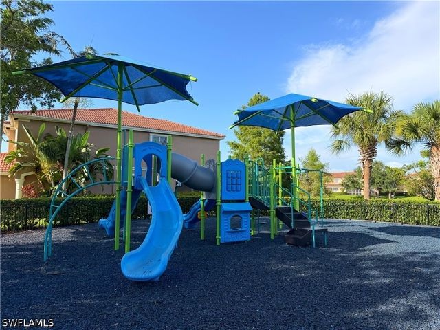 17517 Cherry Ridge LN, Fort Myers, FL 33967