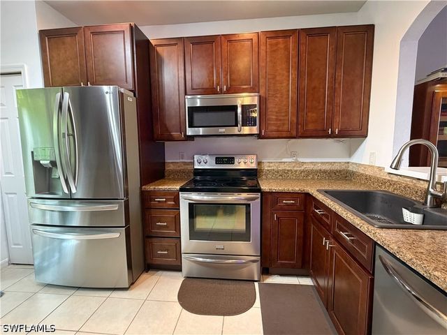 17517 Cherry Ridge LN, Fort Myers, FL 33967