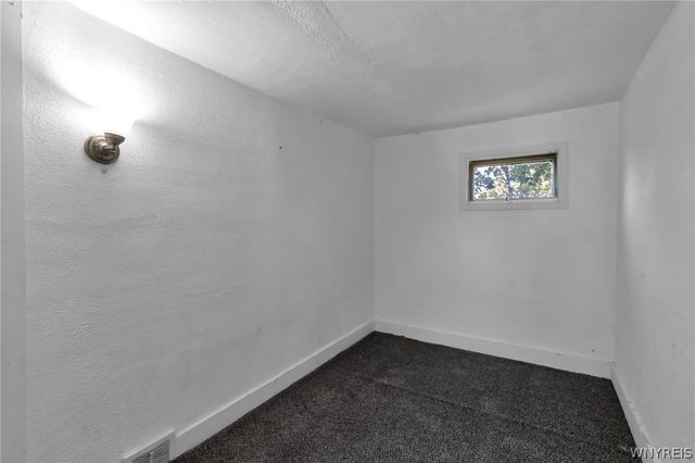 204 Floss Avenue, Buffalo, NY 14215