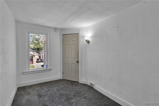 204 Floss Avenue, Buffalo, NY 14215