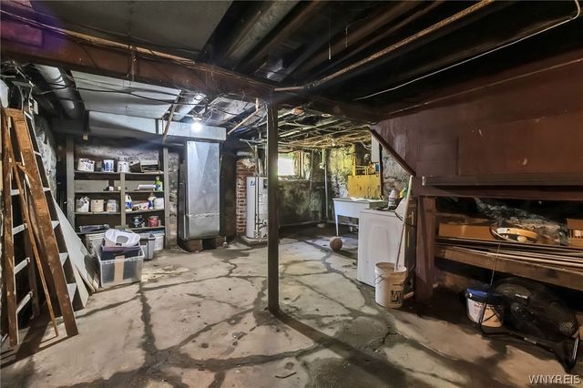 204 Floss Avenue, Buffalo, NY 14215