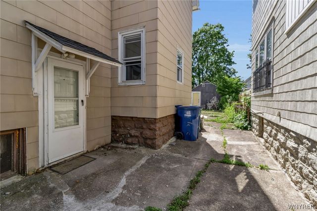 204 Floss Avenue, Buffalo, NY 14215