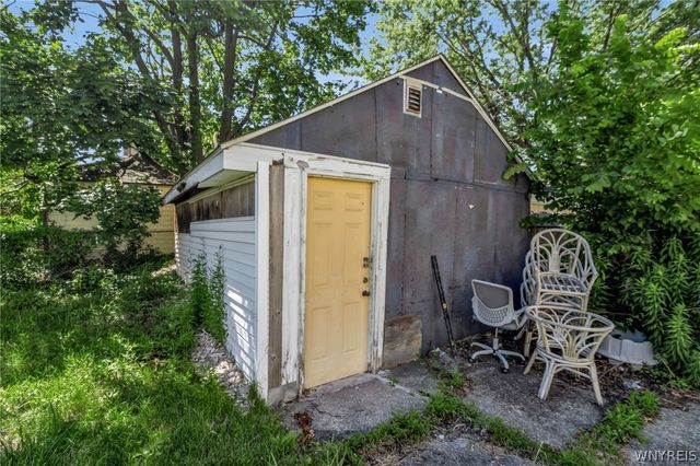 204 Floss Avenue, Buffalo, NY 14215