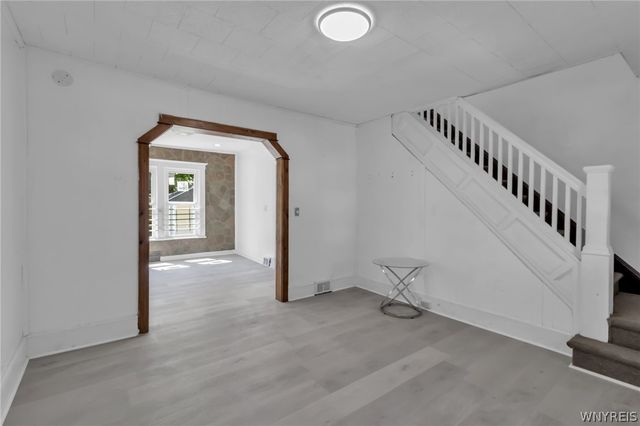 204 Floss Avenue, Buffalo, NY 14215