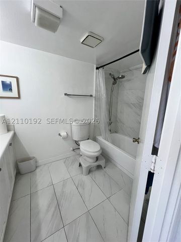 100 NW 76th Ave 302-2, Plantation, FL 33324