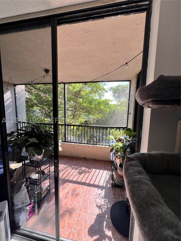 100 NW 76th Ave 302-2, Plantation, FL 33324