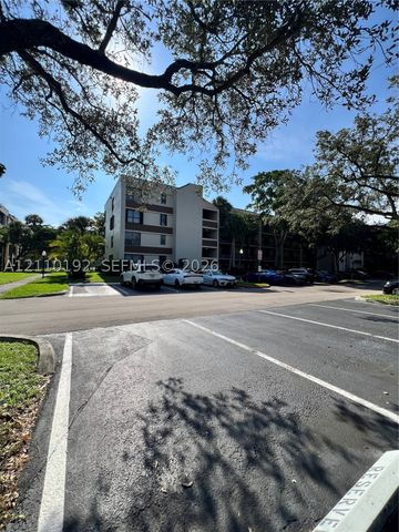 100 NW 76th Ave 302-2, Plantation, FL 33324