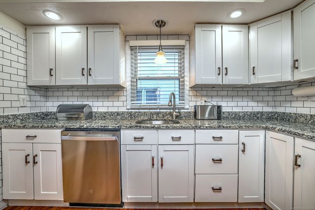 77 Concord Street, New Haven, CT 06512