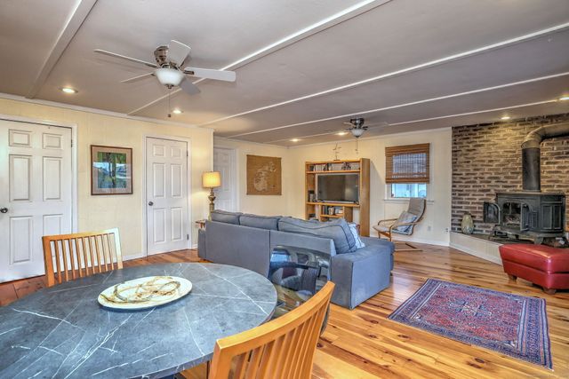 77 Concord Street, New Haven, CT 06512