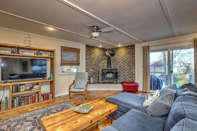 77 Concord Street, New Haven, CT 06512