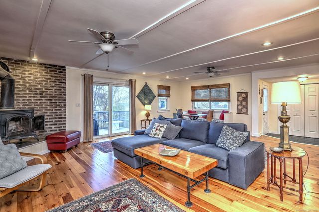 77 Concord Street, New Haven, CT 06512