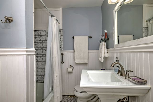 77 Concord Street, New Haven, CT 06512