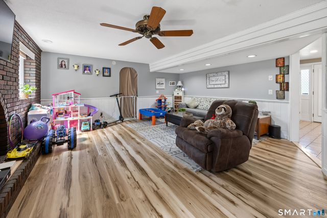 16 Indian Hill Road, North Branford, CT 06472