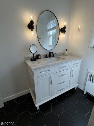 78 Joseph St, Clark Twp., NJ 07066