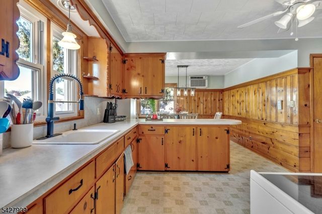 78 Joseph St, Clark Twp., NJ 07066