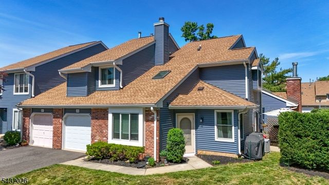 26 Driftwood Dr, Franklin Twp., NJ 08873