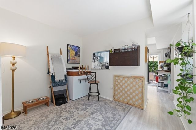 26 Driftwood Dr, Franklin Twp., NJ 08873