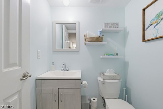 26 Driftwood Dr, Franklin Twp., NJ 08873