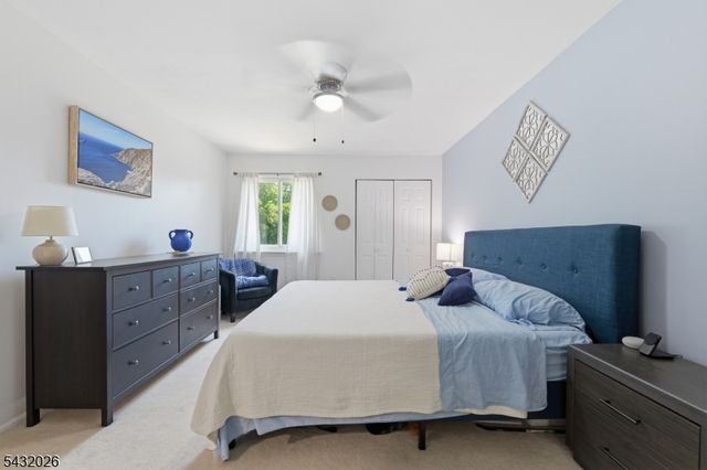 26 Driftwood Dr, Franklin Twp., NJ 08873