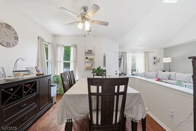26 Driftwood Dr, Franklin Twp., NJ 08873