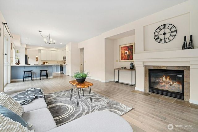 1807 NE 26th Place, Renton, WA 98056