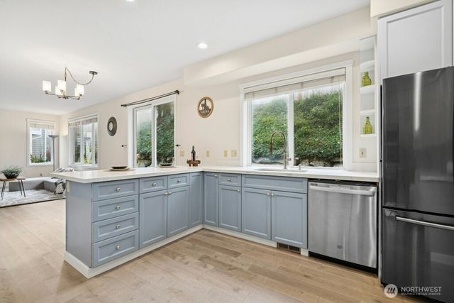 1807 NE 26th Place, Renton, WA 98056