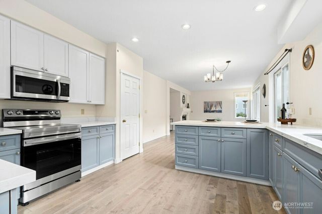 1807 NE 26th Place, Renton, WA 98056