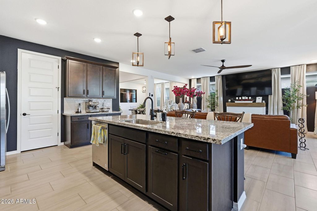 4564 W GILBERT Lane, San Tan Valley, AZ 85144 — photo 5