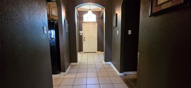 1121 Bradford Drive, Glenn Heights, TX 75154