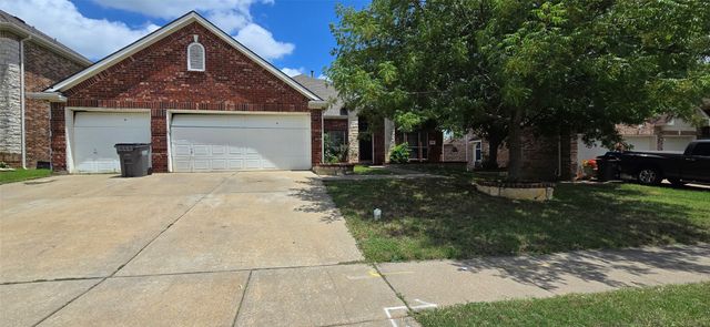 1121 Bradford Drive, Glenn Heights, TX 75154