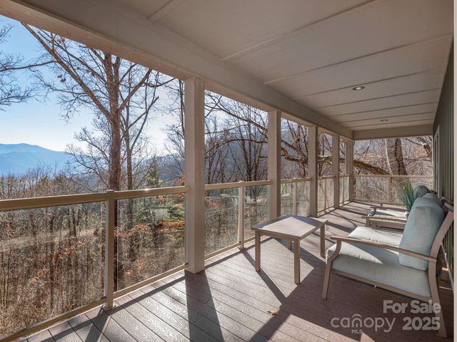 26 Ashewood Lane, Waynesville, NC 28786