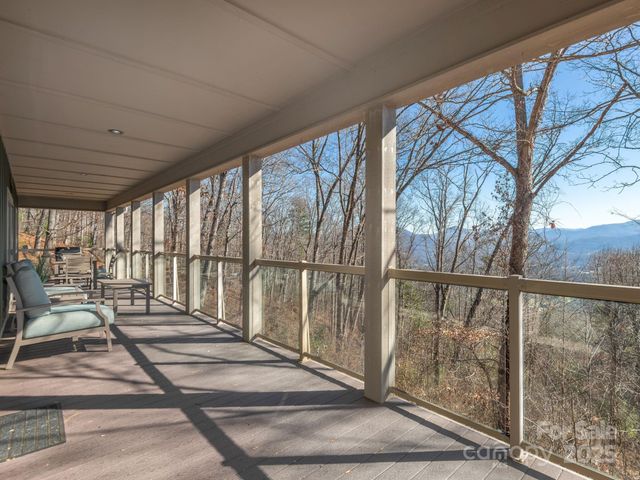 26 Ashewood Lane, Waynesville, NC 28786