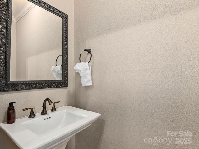 26 Ashewood Lane, Waynesville, NC 28786