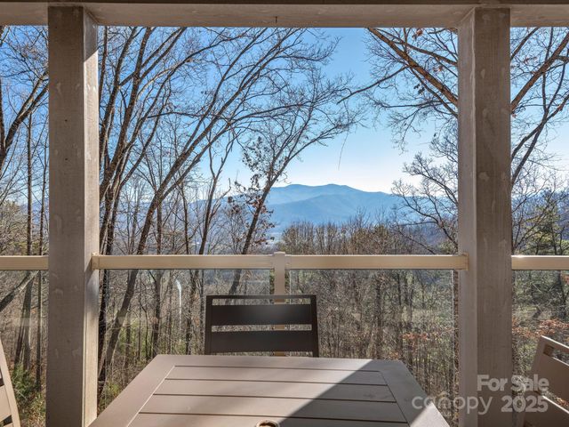26 Ashewood Lane, Waynesville, NC 28786