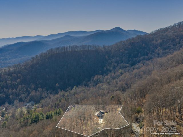 26 Ashewood Lane, Waynesville, NC 28786