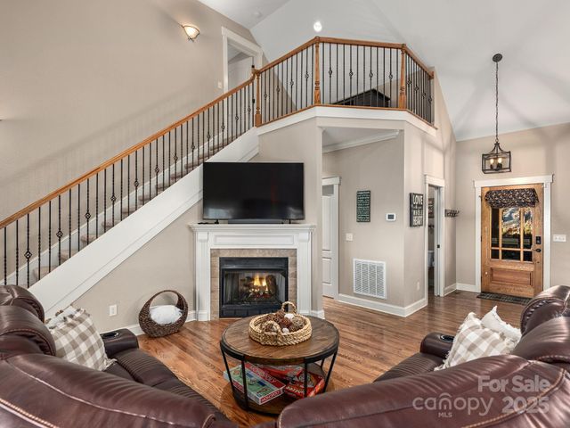 26 Ashewood Lane, Waynesville, NC 28786