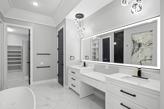 5421 Dougallan Lane, El Paso, TX 79932