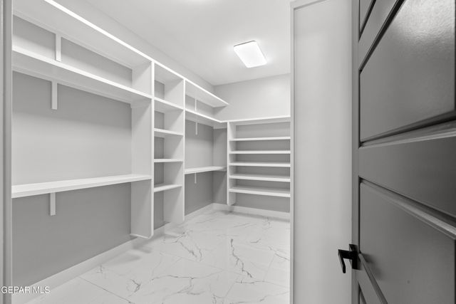 5421 Dougallan Lane, El Paso, TX 79932