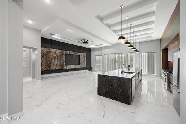 5421 Dougallan Lane, El Paso, TX 79932