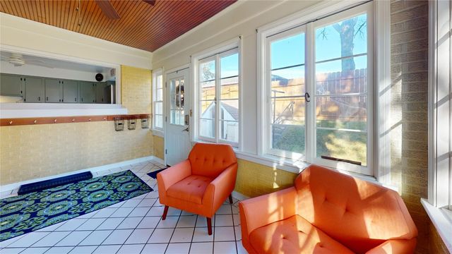 1013 W GORE Road, Erie, PA 16509