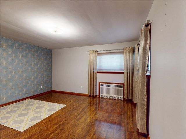 1013 W GORE Road, Erie, PA 16509