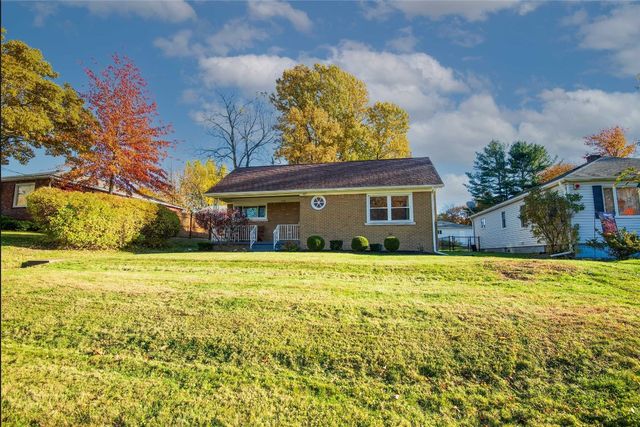 1013 W GORE Road, Erie, PA 16509