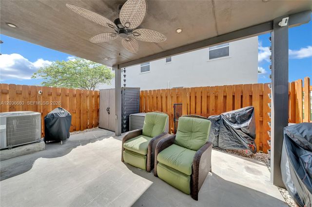 2632 SE 11th Court, Homestead, FL 33035