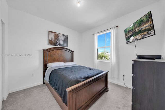 2632 SE 11th Court, Homestead, FL 33035