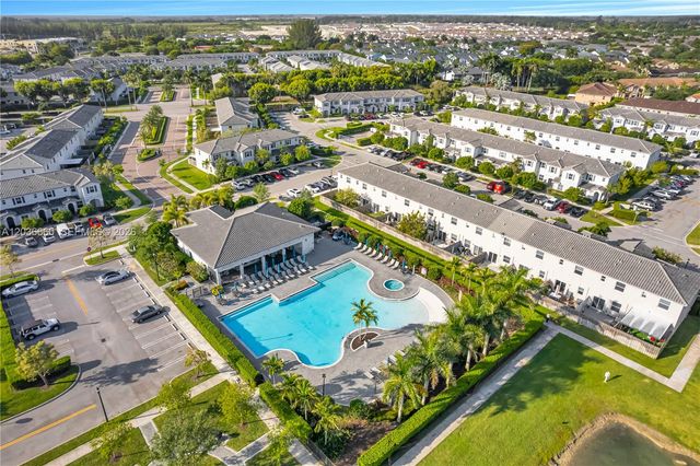 2632 SE 11th Court, Homestead, FL 33035