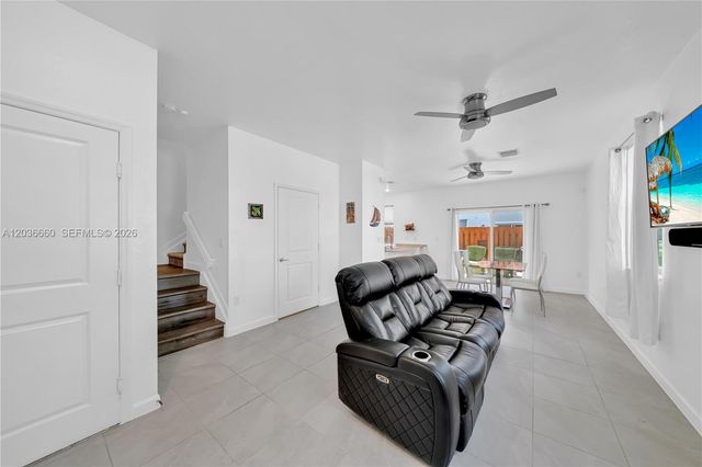 2632 SE 11th Court, Homestead, FL 33035