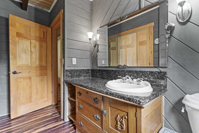 388 Perch Pond Road, Holderness, NH 03245